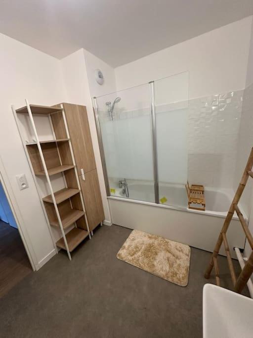 Appt Spacieux Et Calme Prox Disney-Cdg-Stade De France Ле Блан-Менил Екстериор снимка
